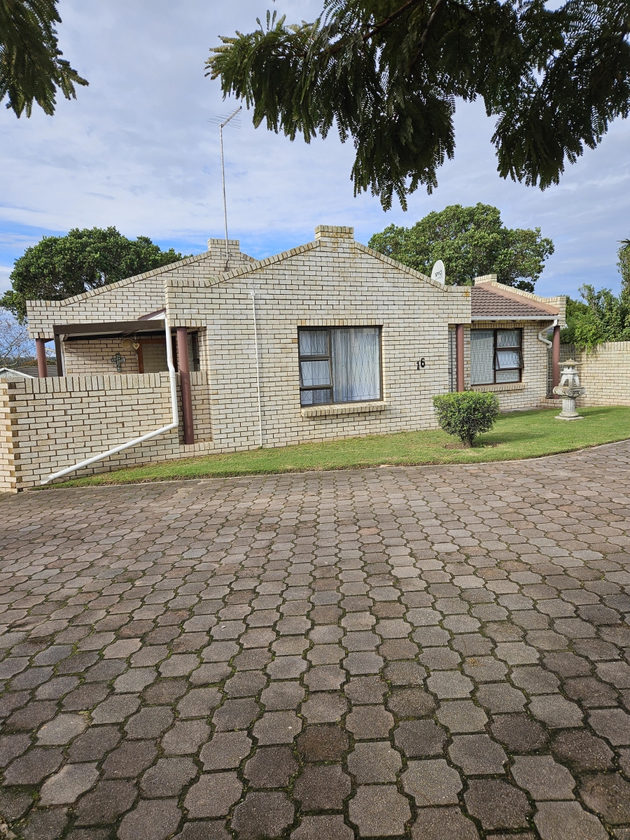 2 Bedroom Property for Sale in Broadwood Eastern Cape